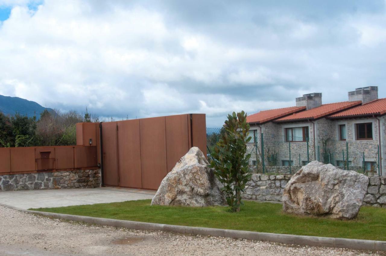 Bufones de Pria Apartamentos Rurales Garaña Exterior foto
